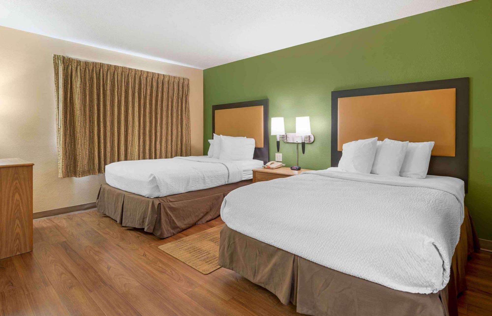 Extended Stay America Select Suites - Providence - Airport Уорик Экстерьер фото