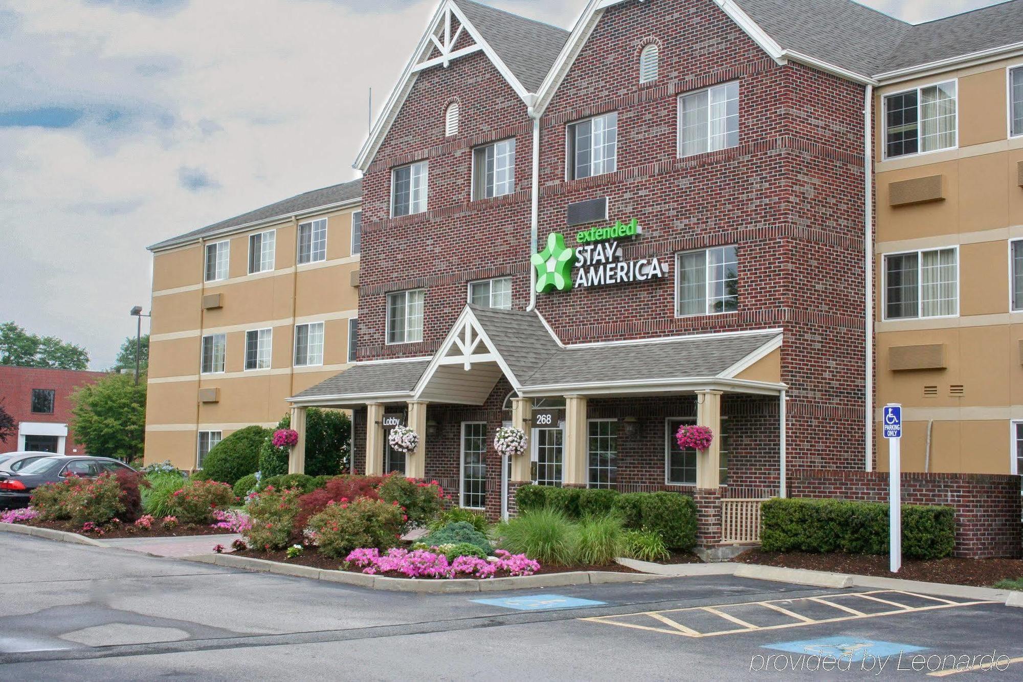Extended Stay America Select Suites - Providence - Airport Уорик Экстерьер фото